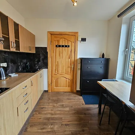 L' - City' Reina' Apartment